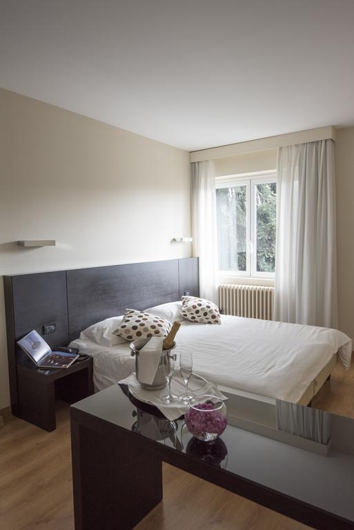 Hotel Serenella Baveno Ngoại thất bức ảnh